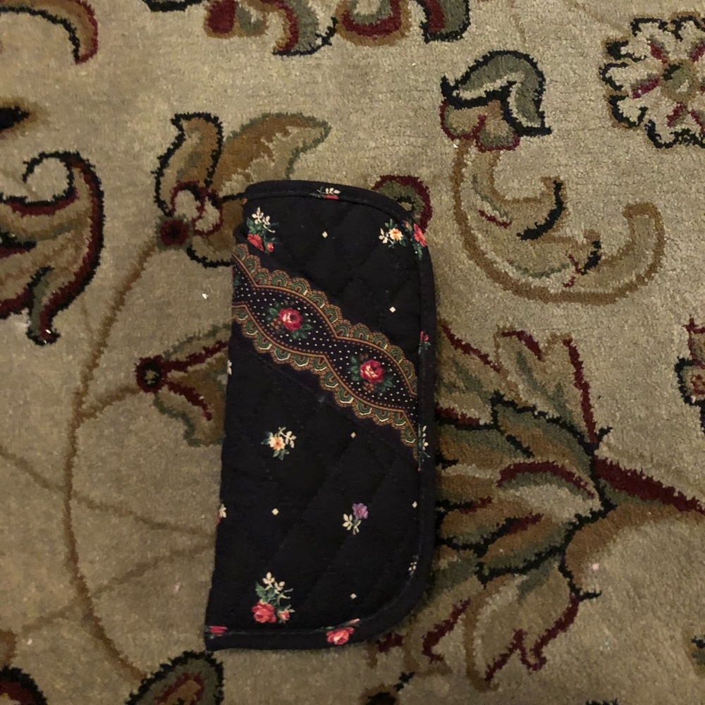 Sunglasses holder/case